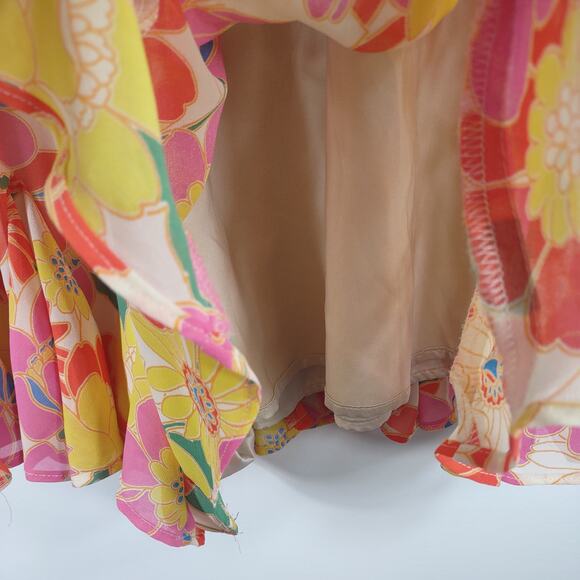 Sugar Lips Floral Romper, Size Medium - Picture 7 of 10